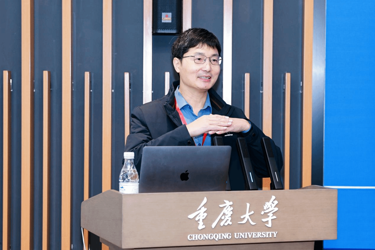 四川美术学院艺术人文学院院长王天祥.png