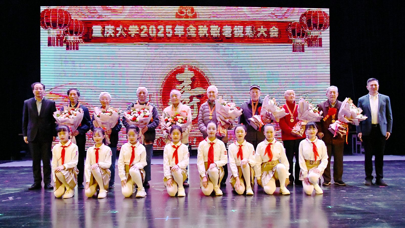 1761700626924879.jpg 1761639295156294.jpg